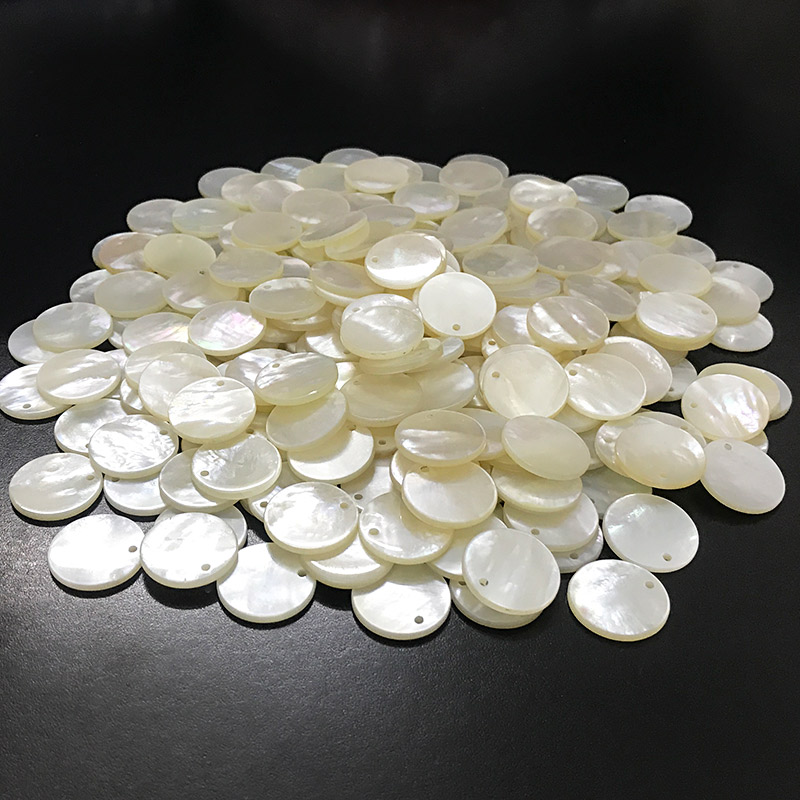 White mother of pearl flat round discs